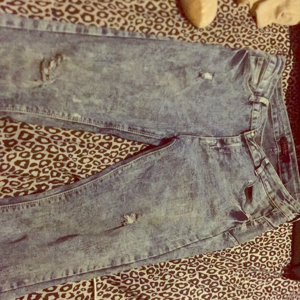 Semi-ripped Salvaje Denim Jeans